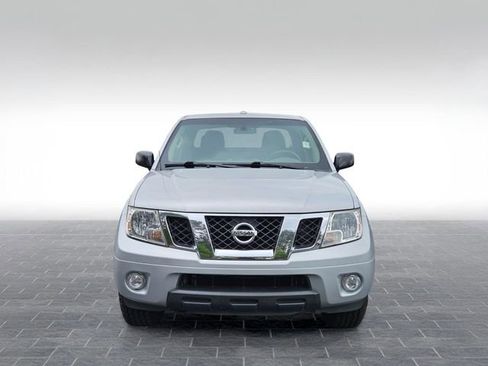 Used 2016 Nissan Frontier SV AWD/4WD image 2