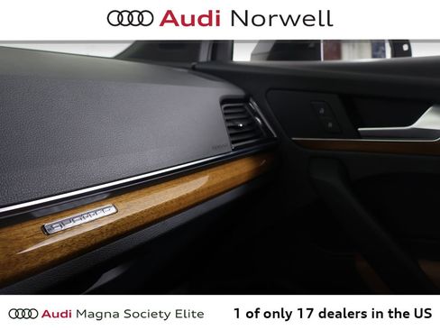 Used 2023 Audi Q5 2.0T Premium Plus w/ Premium Plus Package AWD/4WD image 7