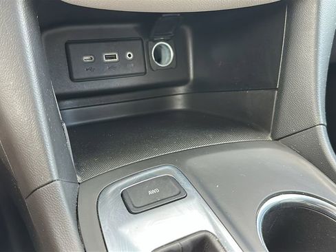 Used 2021 Chevrolet Equinox LT AWD/4WD image 22