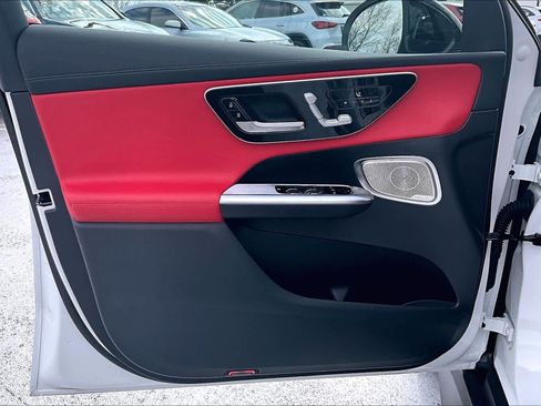 Used 2026 Mercedes-Benz GLC 300 4MATIC image 22