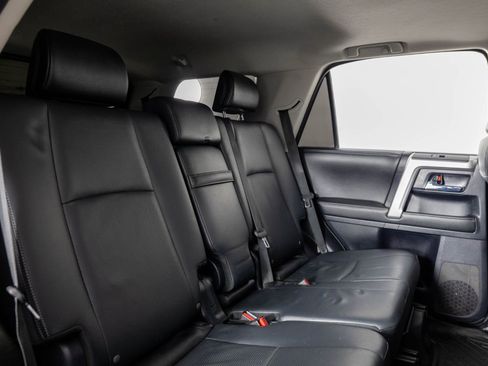 Used 2015 Toyota 4Runner Limited image 25