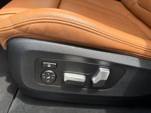 Used 2022 BMW X5 sDrive40i w/ Premium Package RWD image 20
