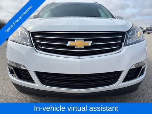 Used 2017 Chevrolet Traverse LT w/ Style and Technology Package image 10