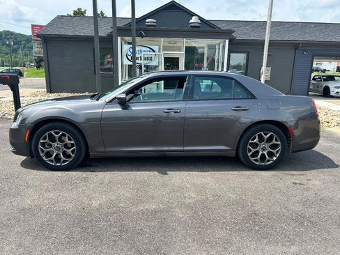 Used 2016 Chrysler 300 S AWD/4WD image 7