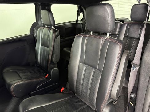 Used 2019 Dodge Grand Caravan GT image 20