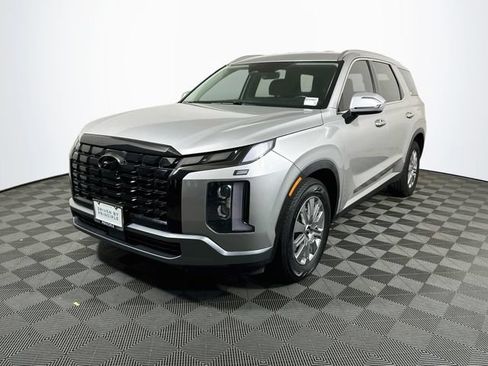 Used 2024 Hyundai Palisade SEL FWD image 4