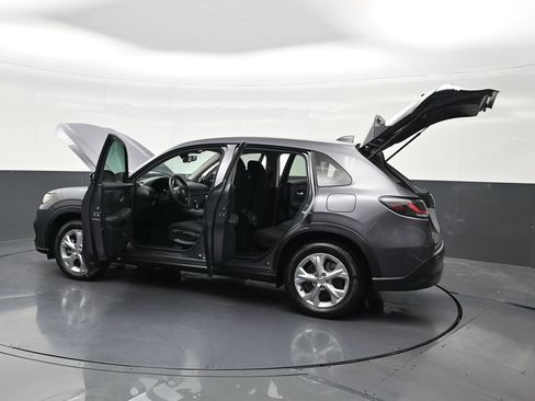 Used 2024 Honda HR-V LX image 38
