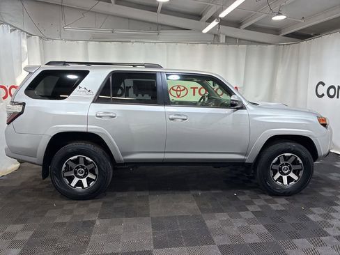 Used 2019 Toyota 4Runner TRD Off-Road Premium AWD/4WD image 10