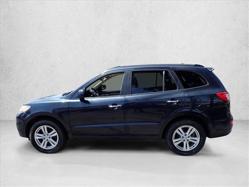 Used 2011 Hyundai Santa Fe Limited w/ Navigation Pkg 4 AWD/4WD image 2