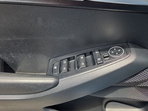Used 2024 Kia Seltos LX AWD/4WD image 29