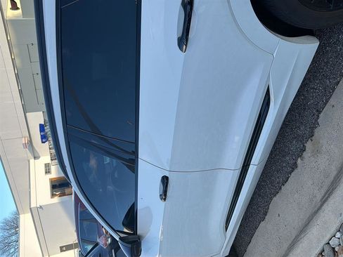 Used 2022 Audi e-tron Chronos image 40