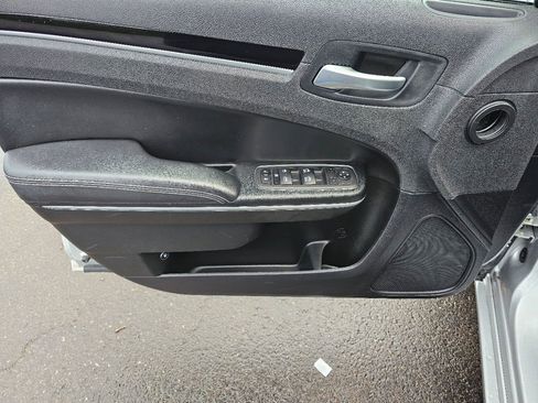 Used 2023 Chrysler 300 S image 29