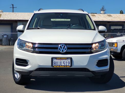 Used 2016 Volkswagen Tiguan S AWD/4WD image 2