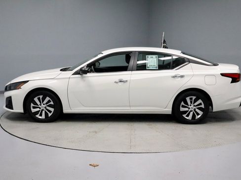 Certified 2024 Nissan Altima 2.5 S image 9