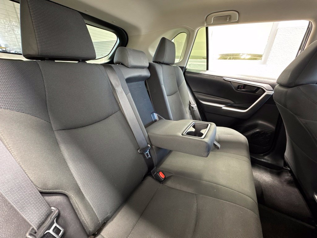 Used 2025 Toyota RAV4 LE AWD/4WD image 23