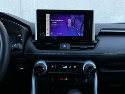 Used 2025 Toyota RAV4 XLE image 26