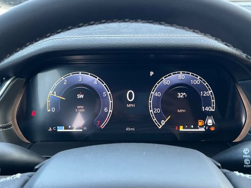 New 2025 Jeep Grand Cherokee L Limited w/ Black Appearance Package image 17