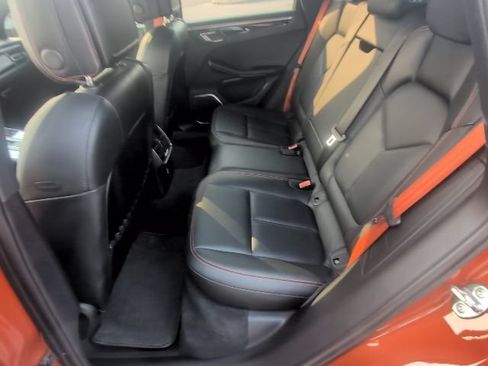 Used 2023 Porsche Macan AWD/4WD image 26