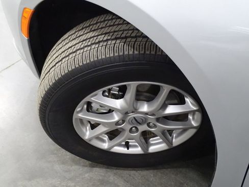 Used 2024 Chrysler Pacifica Touring-L image 46