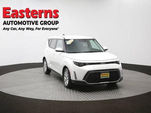 Used 2024 Kia Soul LX w/ Option Group 015 FWD image 50
