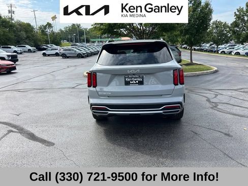 Certified 2023 Kia Sorento SX FWD image 7