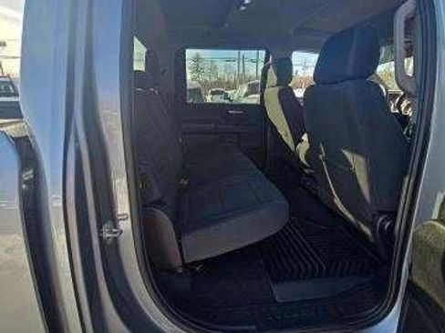 Used 2024 Chevrolet Silverado 2500 Custom w/ Custom Value Package image 16