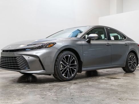 New 2026 Toyota Camry XLE AWD/4WD image 3
