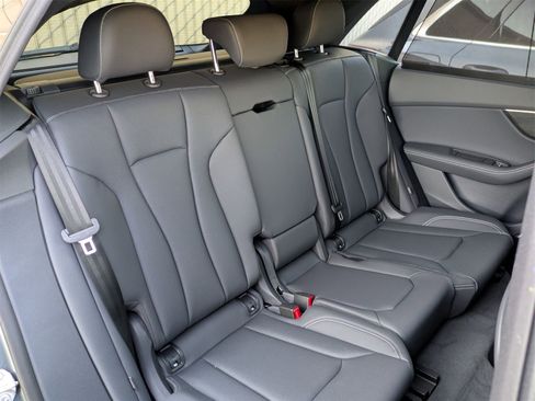 New 2026 Audi Q8 Premium Plus image 11