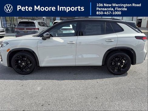 New 2026 Volkswagen Tiguan SE R-Line image 1