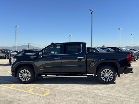 New 2026 GMC Sierra 1500 Denali w/ Technology Package image 7
