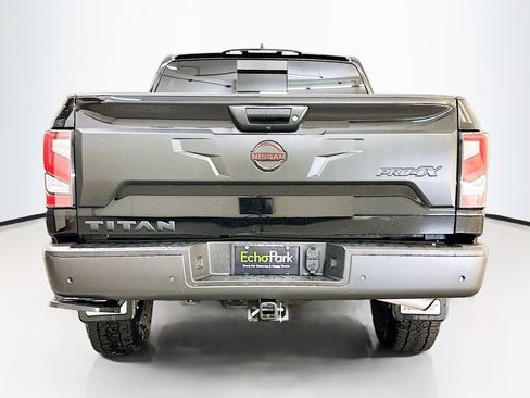 Used 2024 Nissan Titan PRO-4X w/ Pro-4x Convenience Package image 7