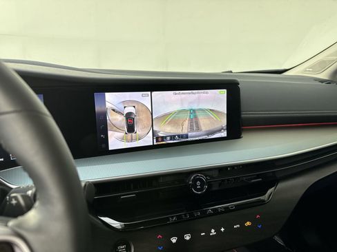 Used 2025 Nissan Murano SL AWD/4WD image 8