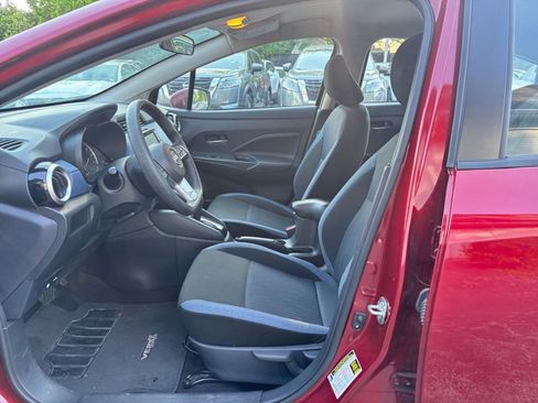 Used 2025 Nissan Versa SV FWD image 24