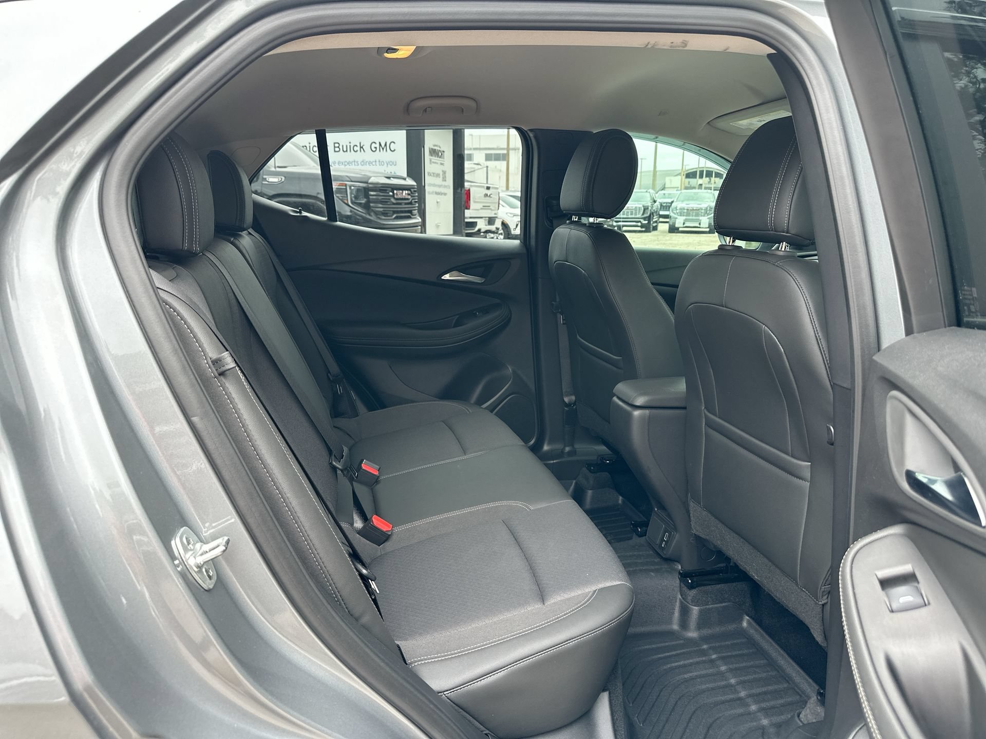 Used 2025 Buick Encore GX Preferred FWD image 26