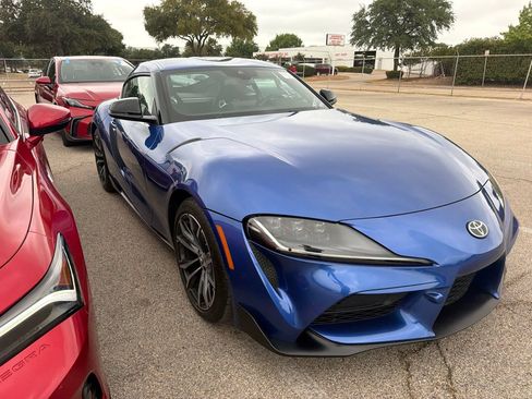 Used 2023 Toyota Supra RWD image 3