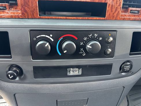 Used 2006 Dodge Ram 1500 Truck SLT RWD image 47