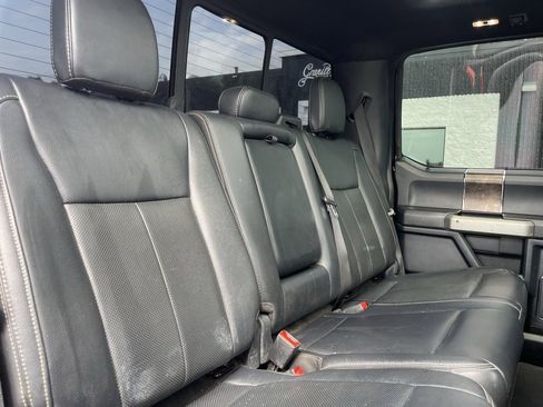 Used 2022 Ford F250 Lariat w/ Black Appearance Package image 34