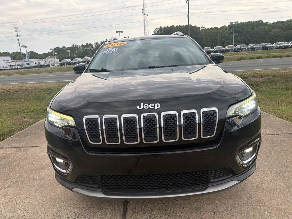 Used 2019 Jeep Cherokee Limited FWD image 3
