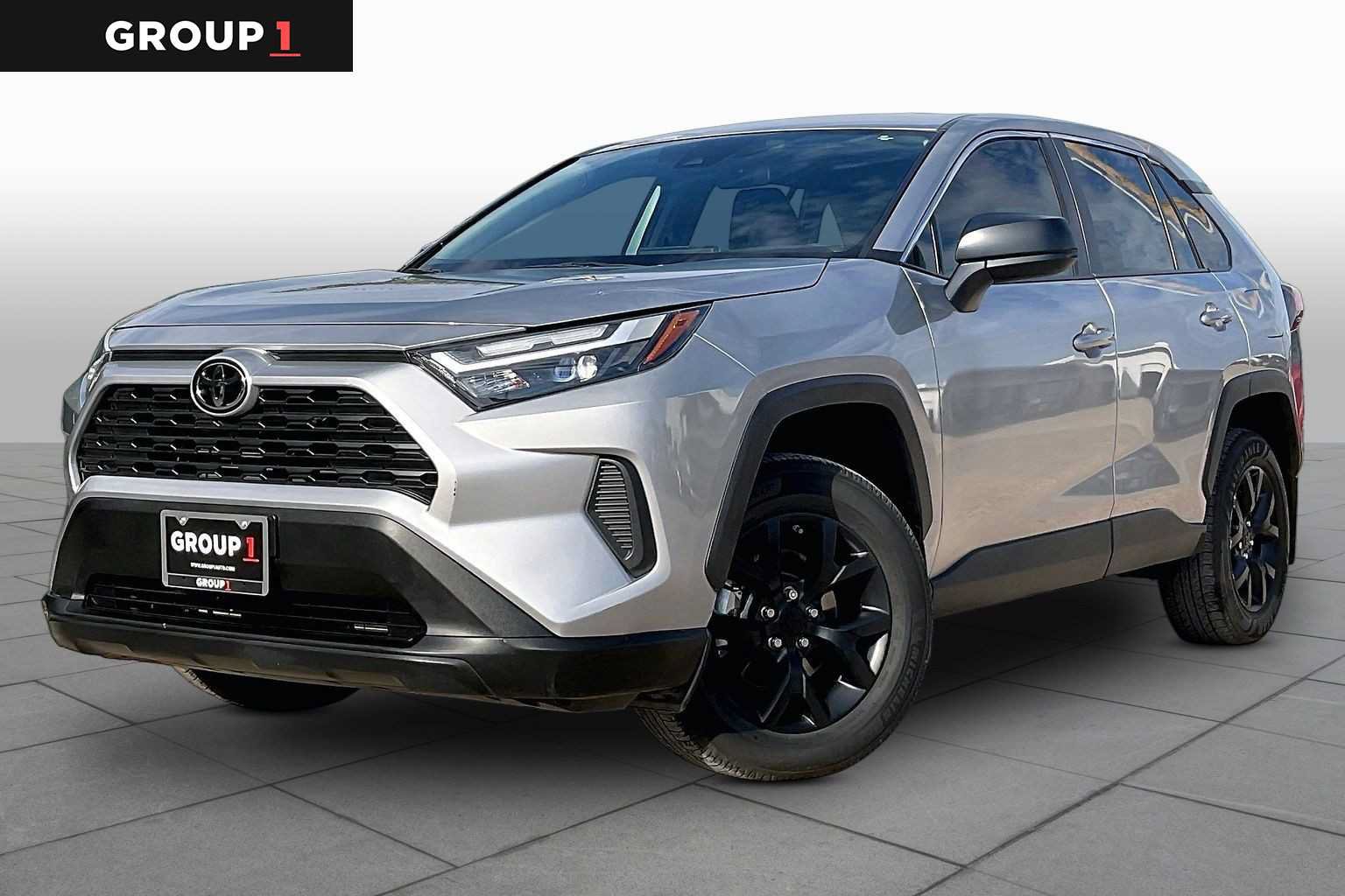 Used 2025 Toyota RAV4 LE FWD image 1