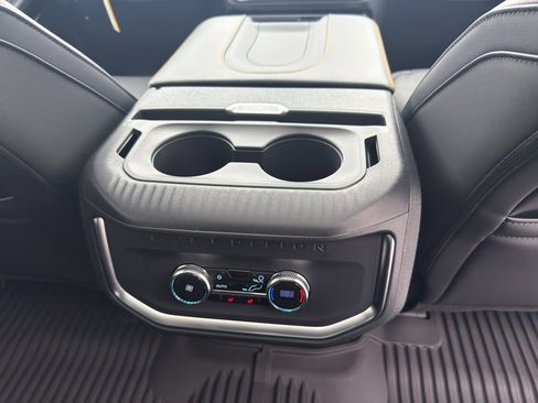 New 2026 Ford Expedition Tremor image 19