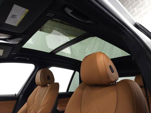 Used 2023 BMW X5 xDrive40i w/ Parking Assistance Package image 19