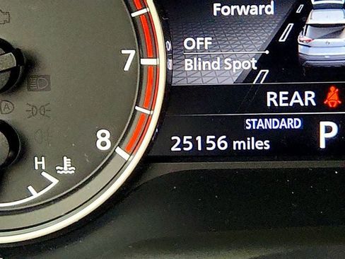 Used 2021 Nissan Rogue SV FWD image 14