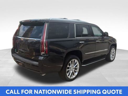 Used 2019 Cadillac Escalade Luxury AWD/4WD image 4