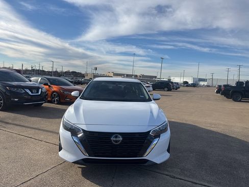 Certified 2024 Nissan Sentra S image 3