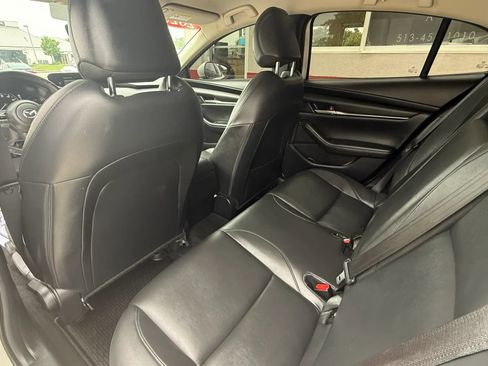 Used 2023 MAZDA MAZDA3 s FWD image 9