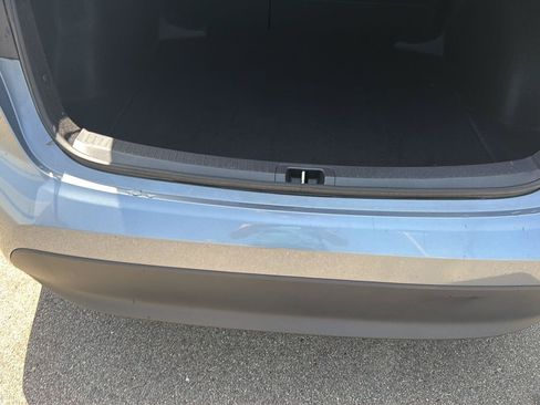 Used 2024 Toyota Corolla LE FWD image 11