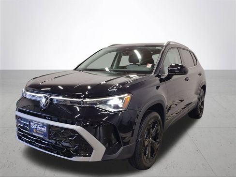New 2025 Volkswagen Taos SEL image 2