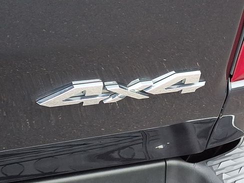 Used 2019 RAM 1500 Big Horn AWD/4WD image 32