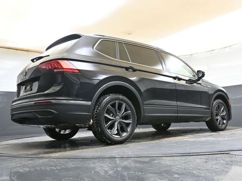 Certified 2023 Volkswagen Tiguan SE image 44