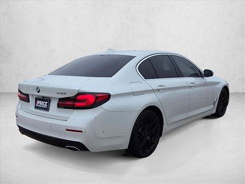 Used 2021 BMW 530i w/ Premium Package RWD image 5